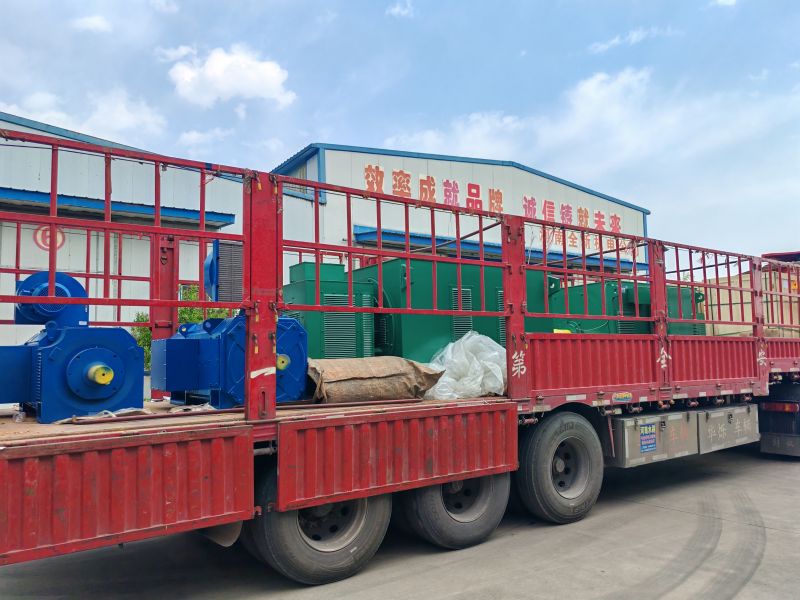 兩台直流電機和兩台交流電機正好一車（chē）貨（huò），出發